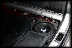 BMW X5 (E70) box custom fit subwoofer 